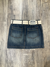 Load image into Gallery viewer, Ralph Lauren Short Skirt Size 13/14
