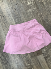 Load image into Gallery viewer, Lululemon Short Skirt Size Medium
