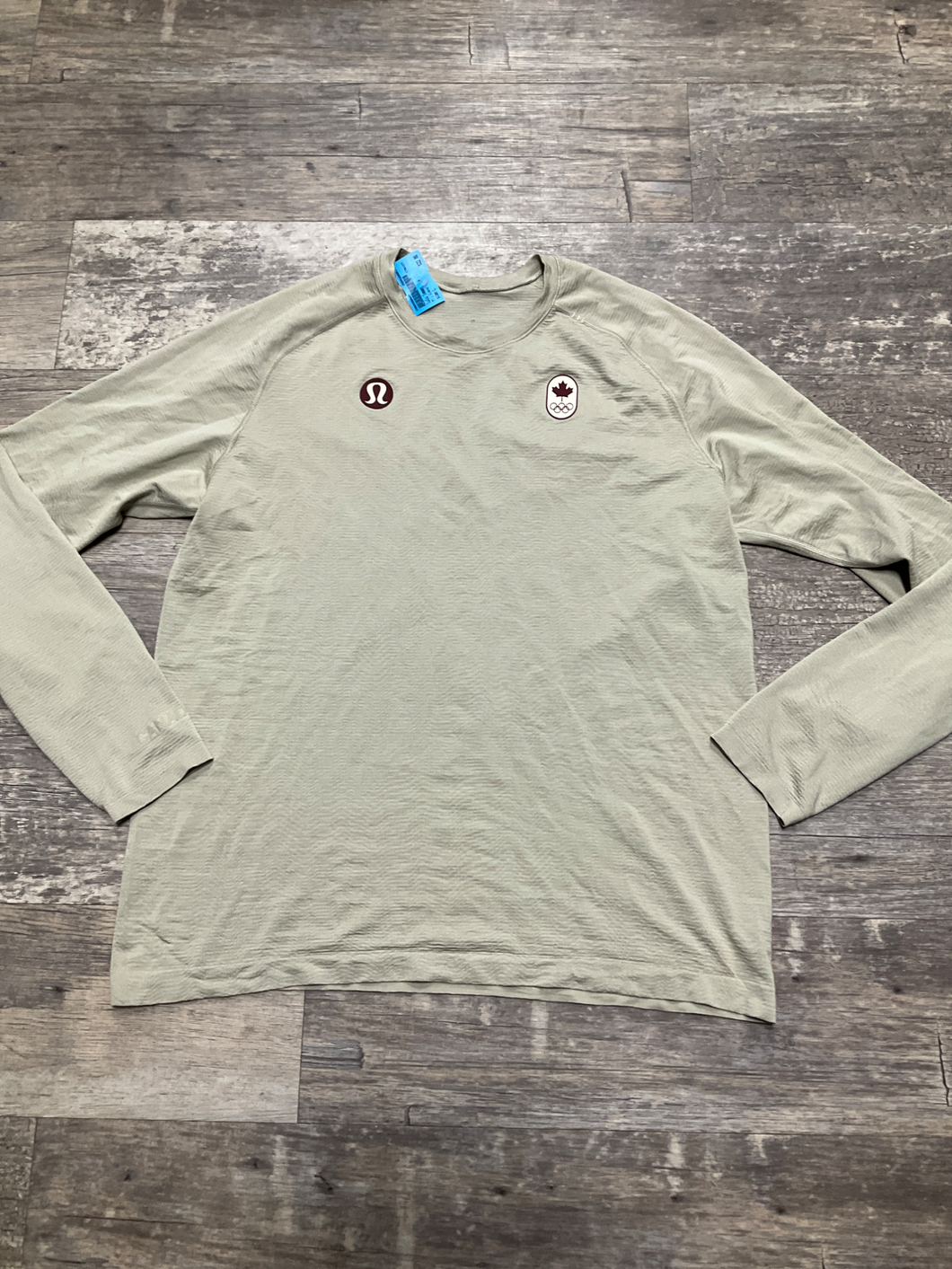 Lulu Lemon Long Sleeve Top Size Large