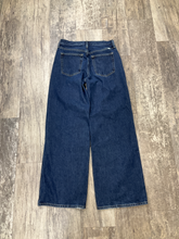Load image into Gallery viewer, Sunday Best Denim Size 3/4 (27)
