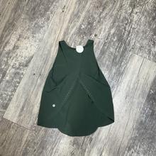 Load image into Gallery viewer, Lululemon Athletic Top Size Small
