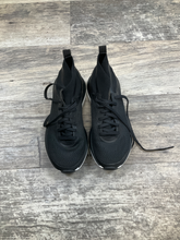 Load image into Gallery viewer, Lululemon Womens Athletic Shoes Womens 6

