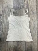 Load image into Gallery viewer, Aritzia Tank Top Size Medium
