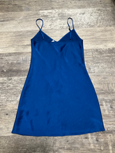 Load image into Gallery viewer, Wilfred Dress Size Small
