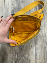 Load image into Gallery viewer, Lululemon Purse
