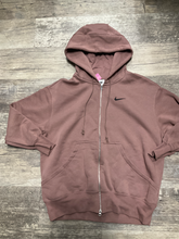 Load image into Gallery viewer, Nike Sweatshirt Size Medium
