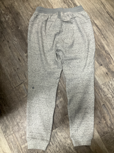 Load image into Gallery viewer, Lululemon Khakis Size Medium
