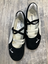Load image into Gallery viewer, Puma Casual Shoes Womens 9
