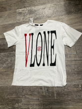 Load image into Gallery viewer, T-shirt Size Large
