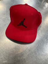 Load image into Gallery viewer, Hat
