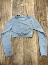 Load image into Gallery viewer, Gym Shark Athletic Top Size Small
