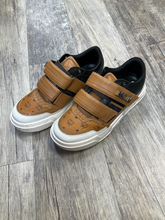 Load image into Gallery viewer, Casual Shoes Mens 11.5
