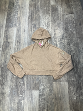 Load image into Gallery viewer, Alo Long Sleeve Top Size Extra Small
