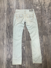 Load image into Gallery viewer, True Religion Denim Size 2 (26)
