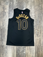 Load image into Gallery viewer, Nba Mens Fan Apparel Size Medium
